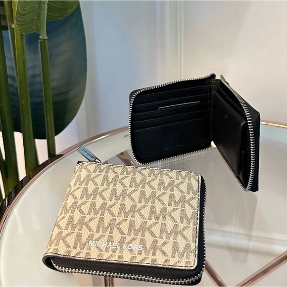MICHAEL KORS Cooper Logo Zip-Around Wallet - Picture 1 of 6